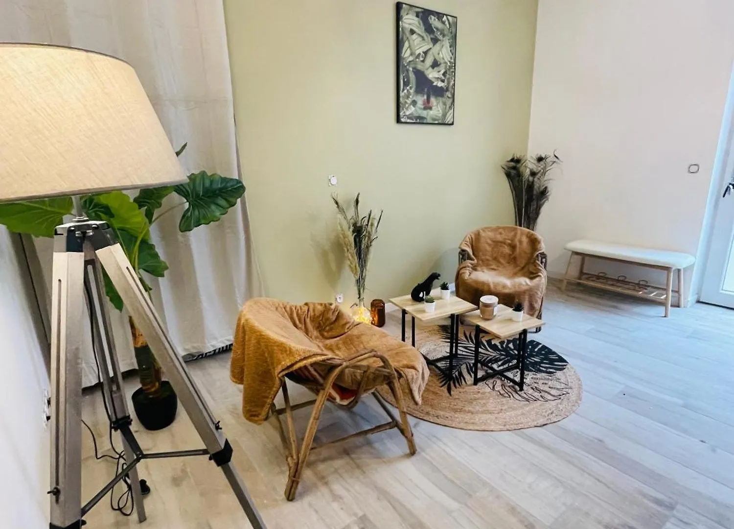Jungle Love Room De L Hermitage Tournon-sur-Rhone Apartment