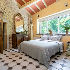 La Maison De Raphael Guest house